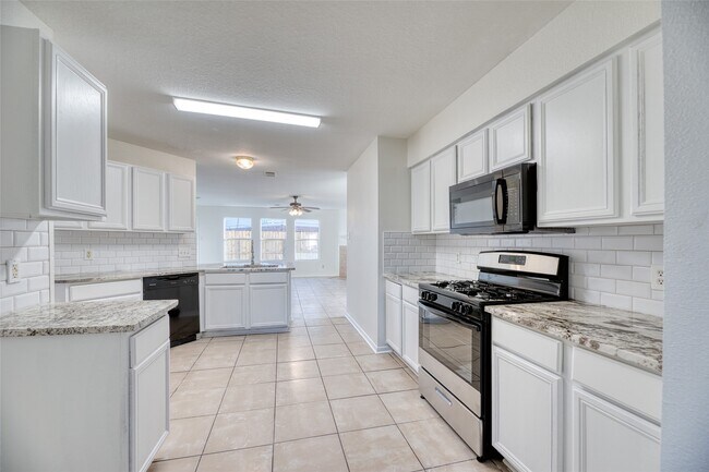Building Photo - 7210 Fox Hall Ln