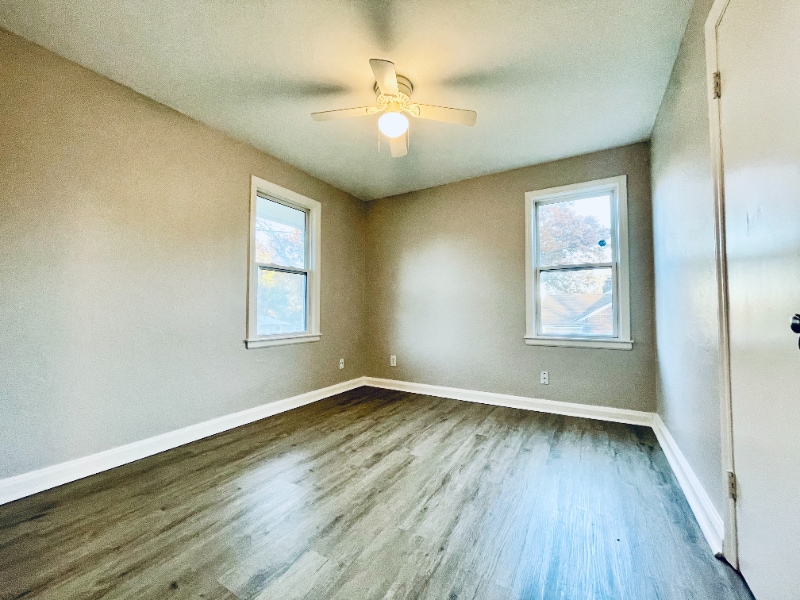 Building Photo - 1405 E 133rd St