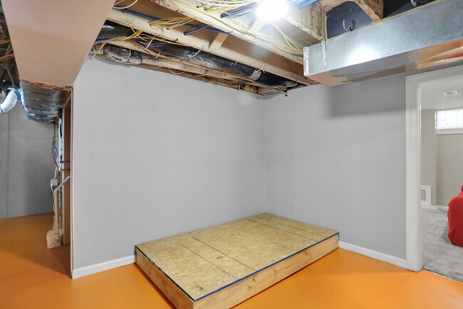 Building Photo - 233 W Westfield Blvd