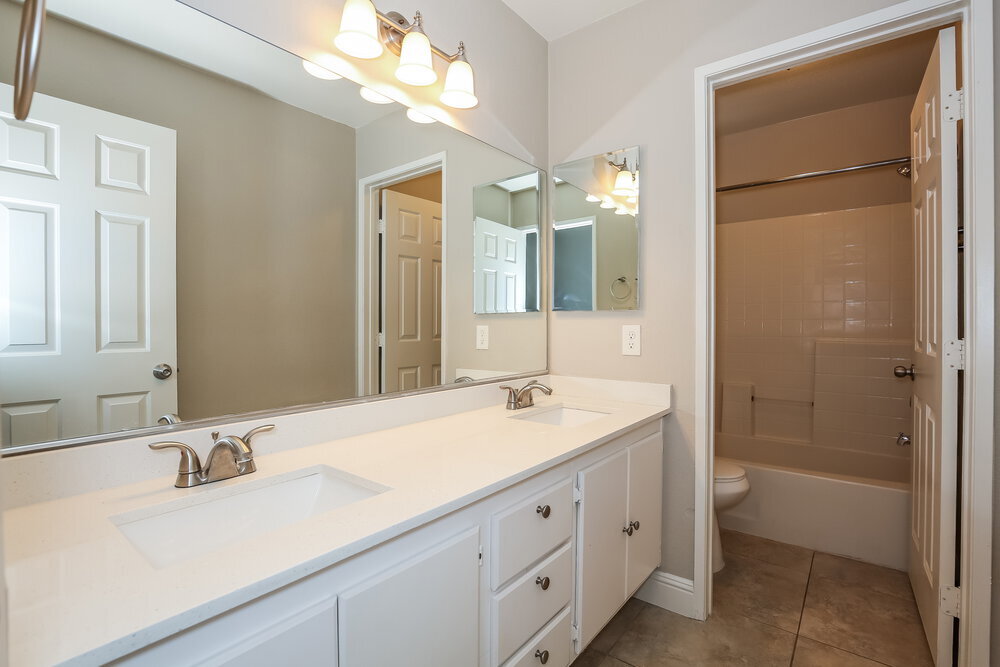 Building Photo - 5443 Goldenroot Ct