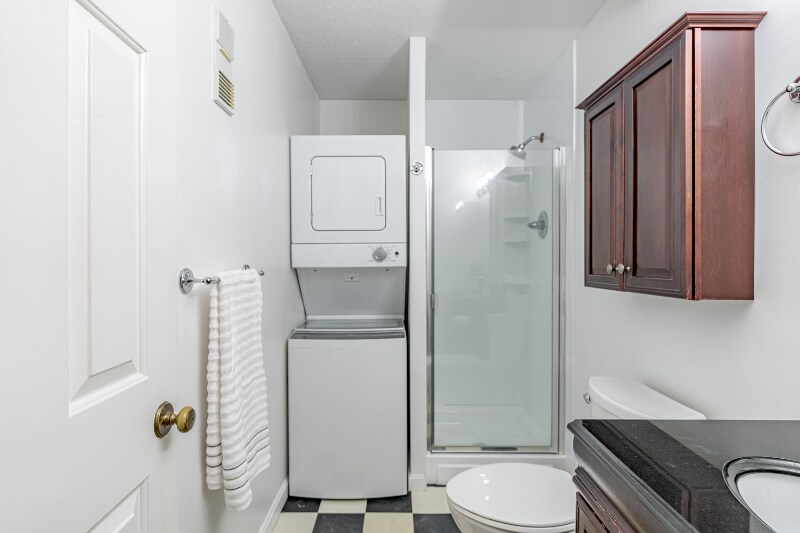 Building Photo - 105 Freeman Green Dr