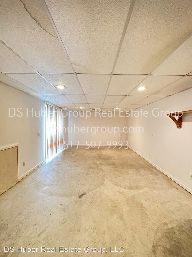 Building Photo - 4 br, 2 bath House - 13505 Webster Rd