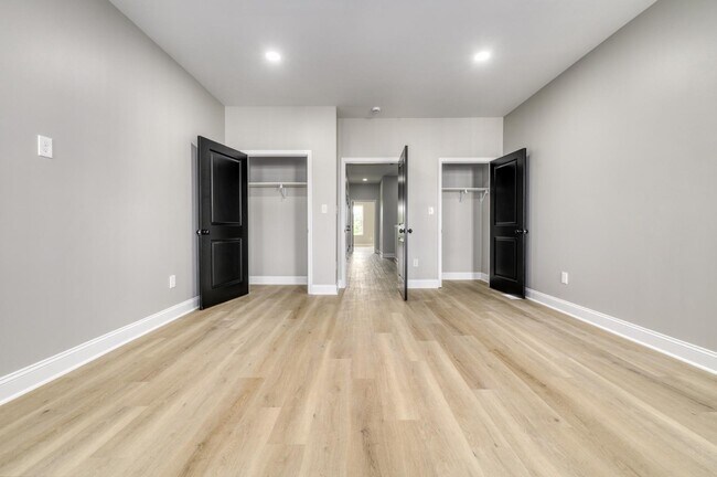 Building Photo - 1709 Edmondson Ave