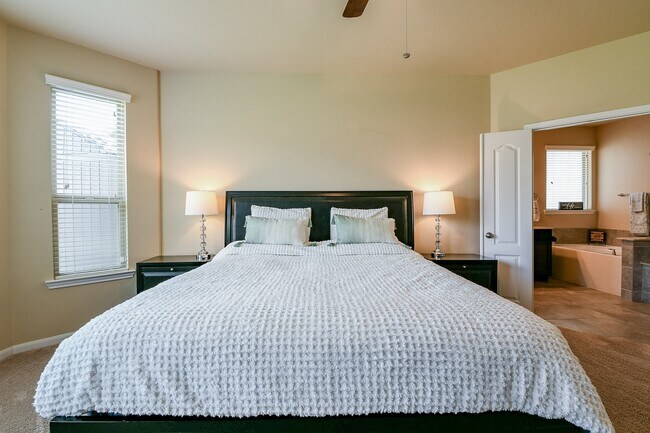 Building Photo - 14819 Vesper Lake Ct