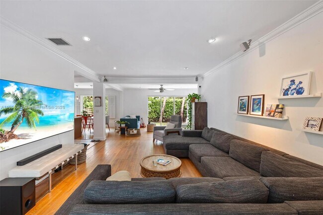 Building Photo - 9025 Dickens Ave