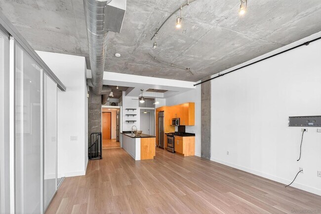 Building Photo - 1025 Island Ave