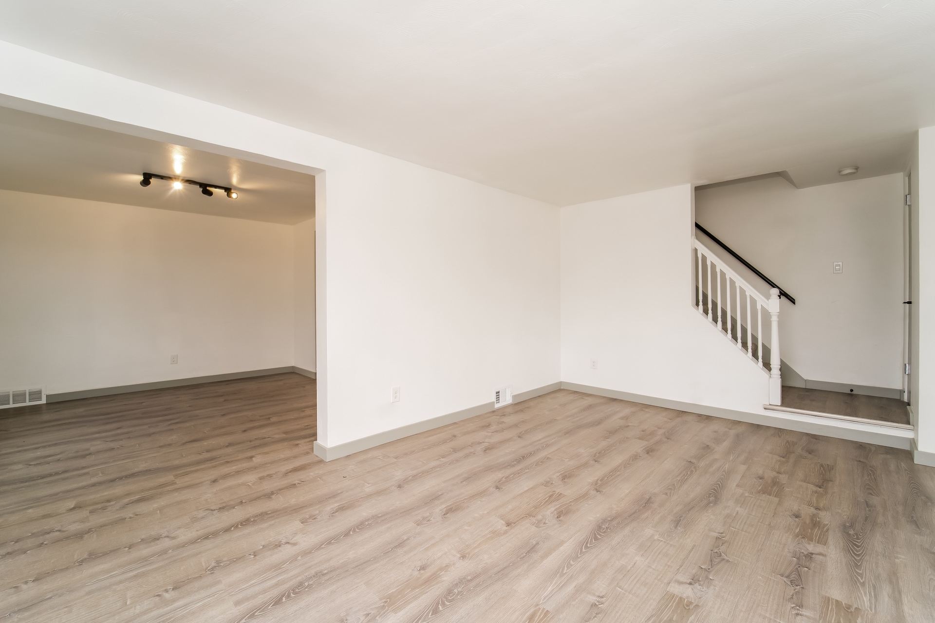 Building Photo - 1419 Overdale Dr