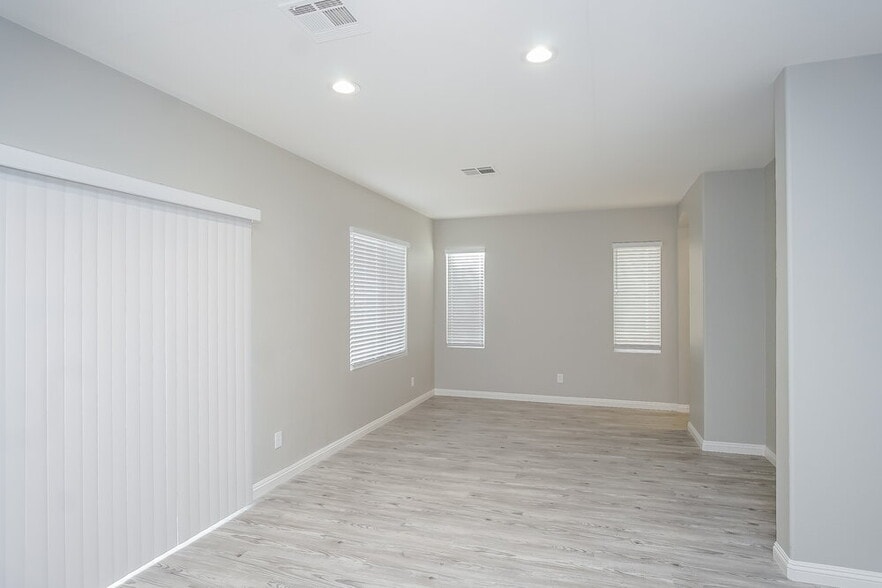 Building Photo - 7942 Imperial Treasure St