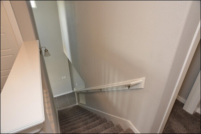 Building Photo - 945 Penrith St