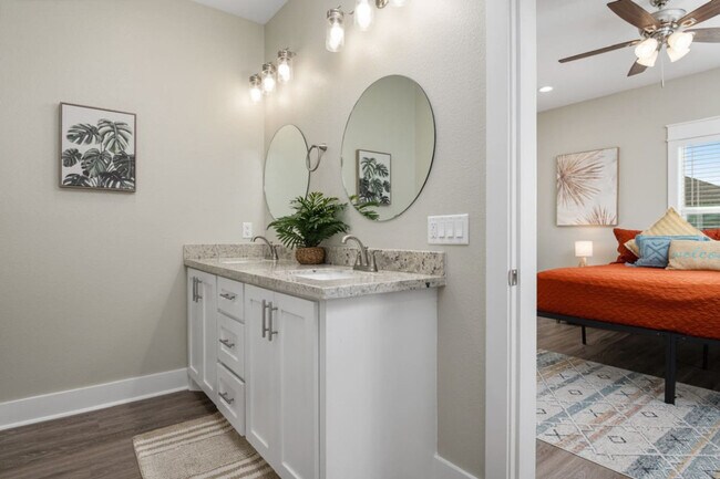 Building Photo - 943 Gulf Shores Dr