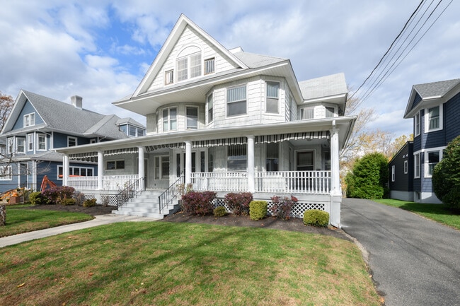 Building Photo - 64 Harding Rd