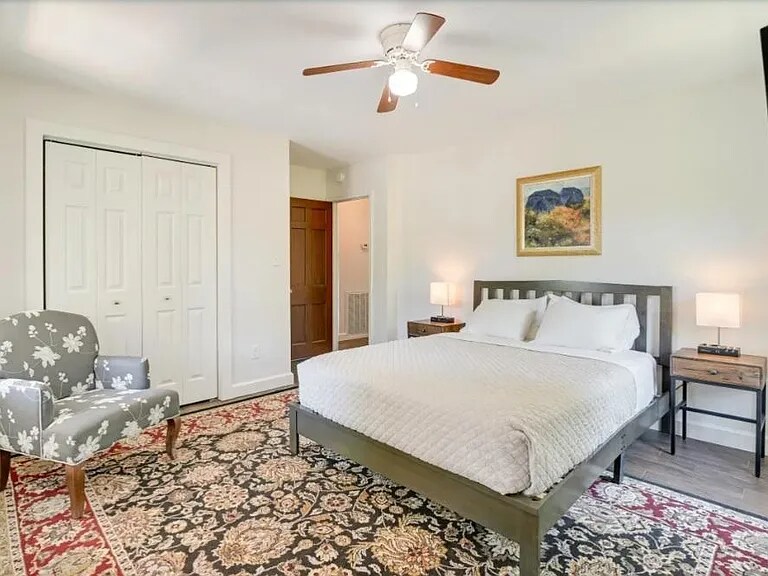 Building Photo - 1625 Front St