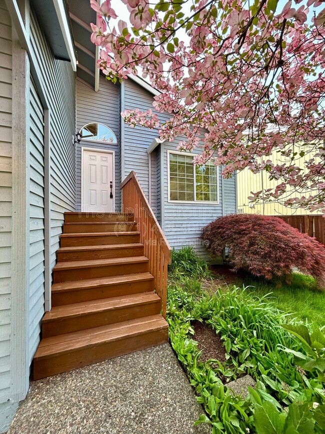 Building Photo - 14597 SW 81st Ave
