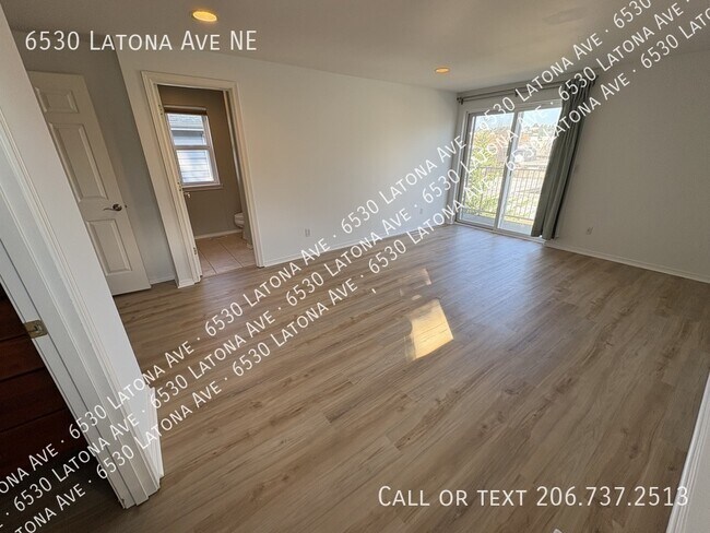 Building Photo - 6530 Latona Ave NE