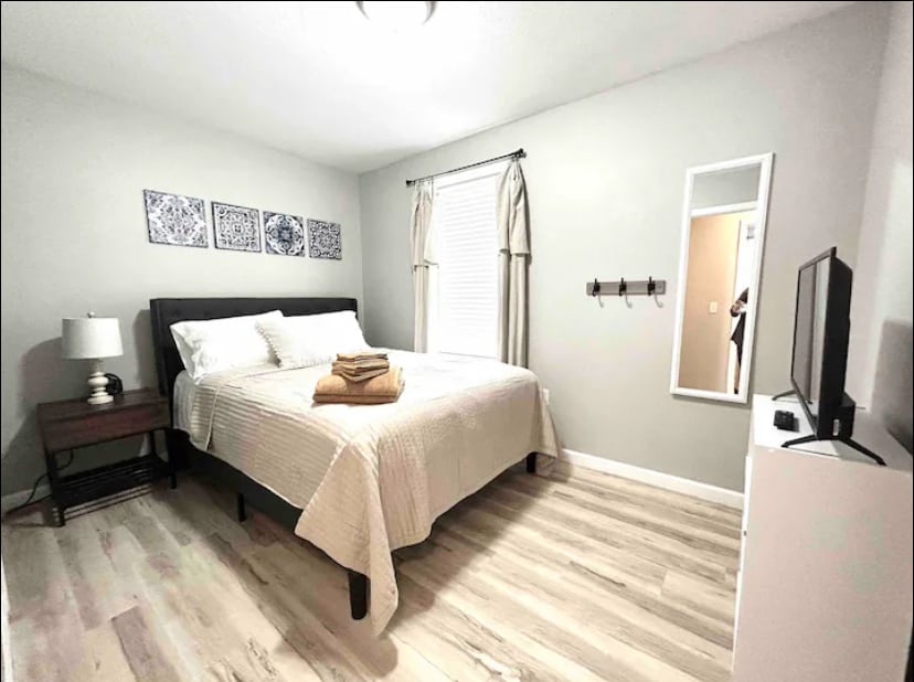 Building Photo - 101 S Buchanan St