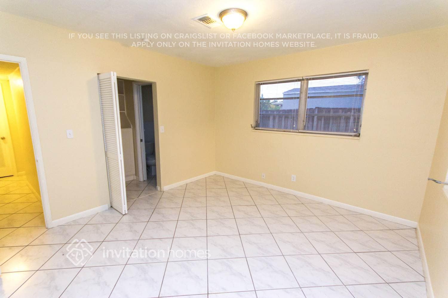 Building Photo - 108 NW 45th Ave