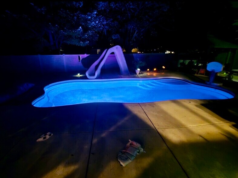 Building Photo - 25 Saxon Ct