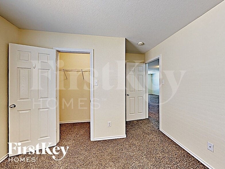 Building Photo - 5108 Parkplace Dr