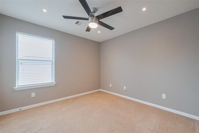 Building Photo - 1514 Hardy Stone Dr