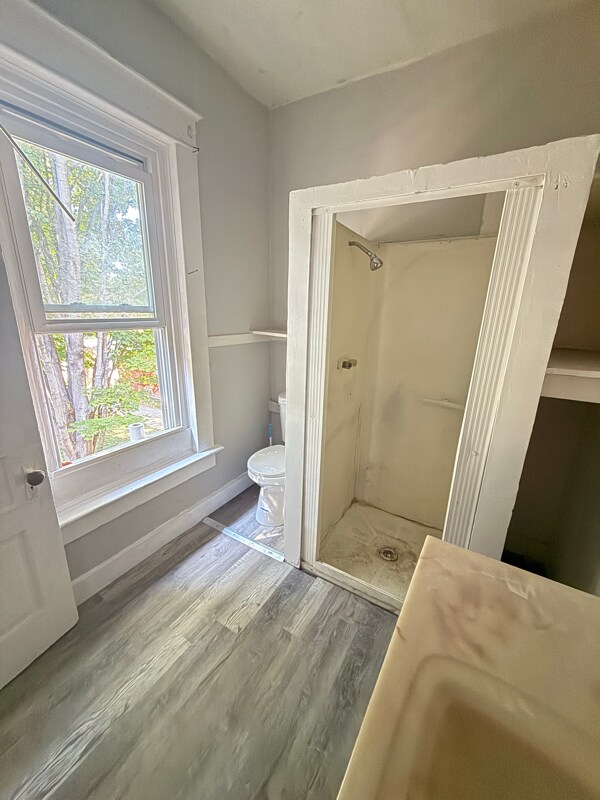 Building Photo - 315 S 4th St