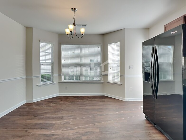 Building Photo - 5778 Misty Hill Cir