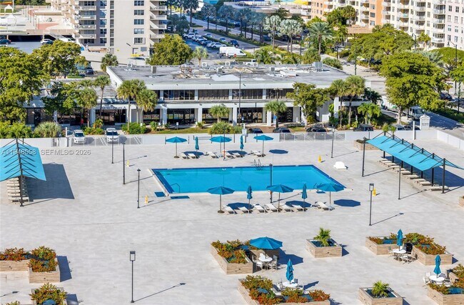 Building Photo - 230 174th St