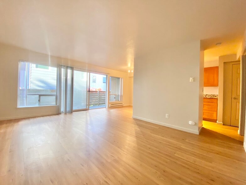 Building Photo - The Link Apartments