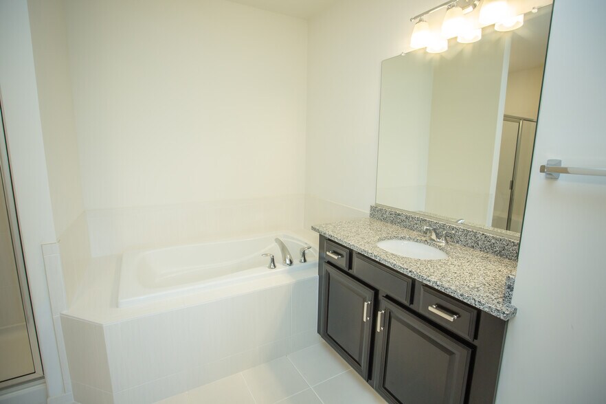 Building Photo - 1516 Ribbon Limestone Ter SE