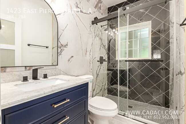 Building Photo - 1423 E Pierce St