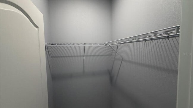 Building Photo - 708 S Thacker Ave