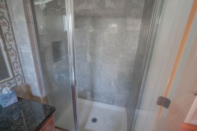 Building Photo - COMING SOON! Double Primary Bedroom Home in Los Feliz.