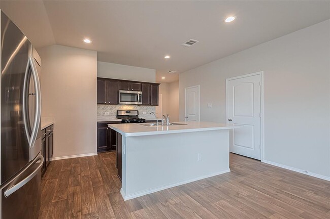 Building Photo - 15312 Timber Preserve Ln