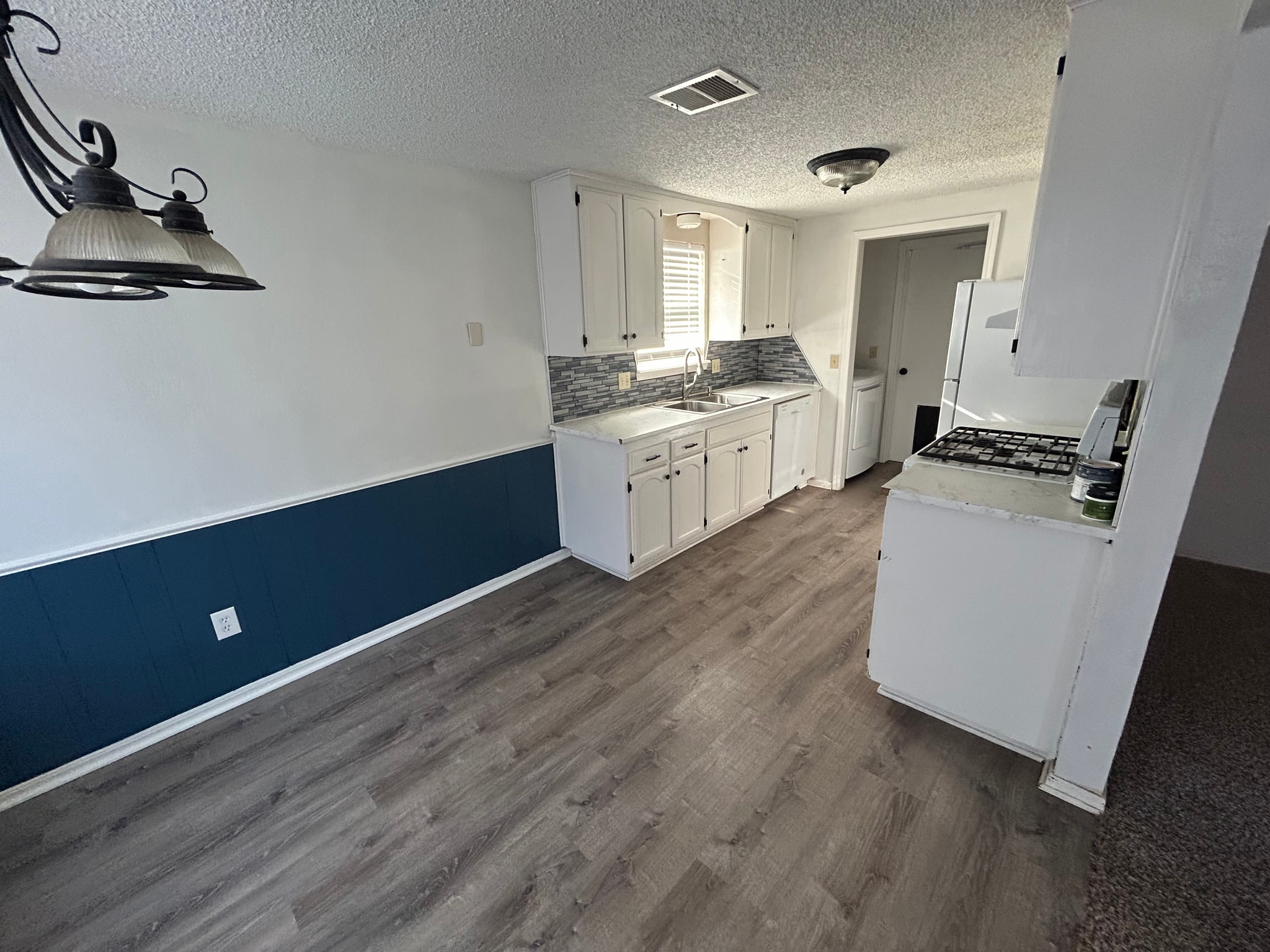 Building Photo - 4220 SE 49th Ter