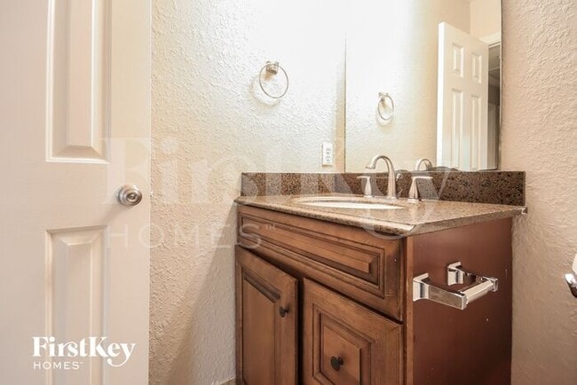 Building Photo - 3527 Bayou Forest Dr