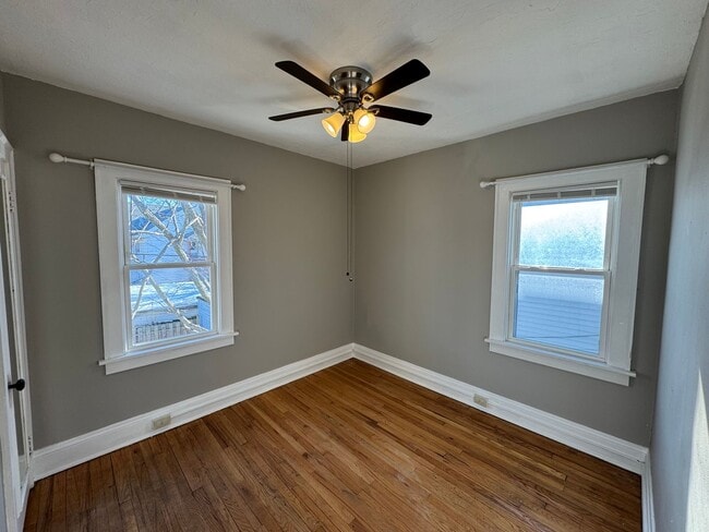 Building Photo - 2121 Wyandotte Ave