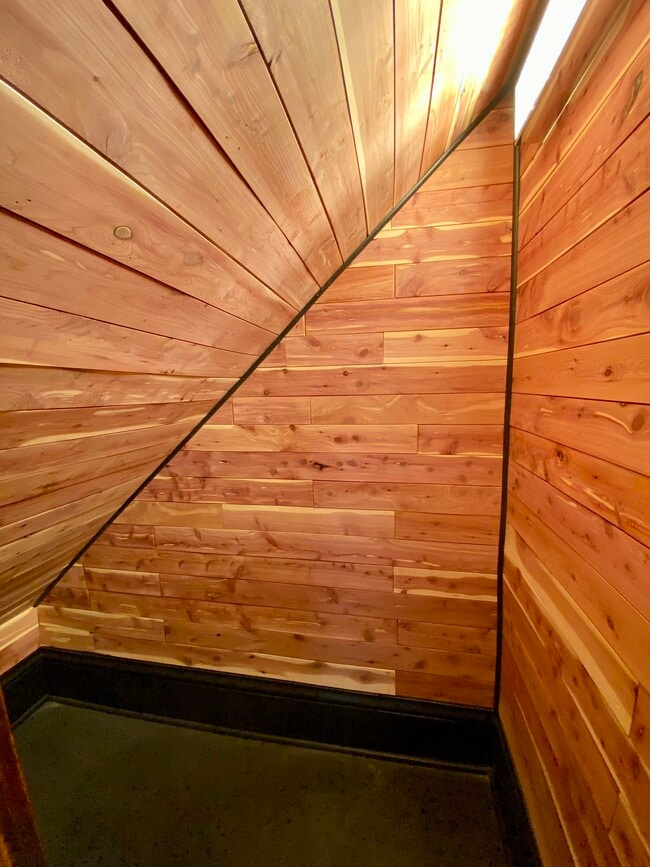 Building Photo - 780 Curfew St