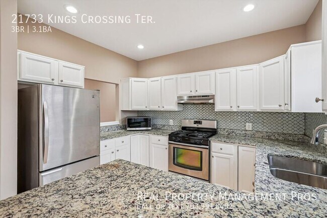 Building Photo - 21733 Kings Crossing Terrace