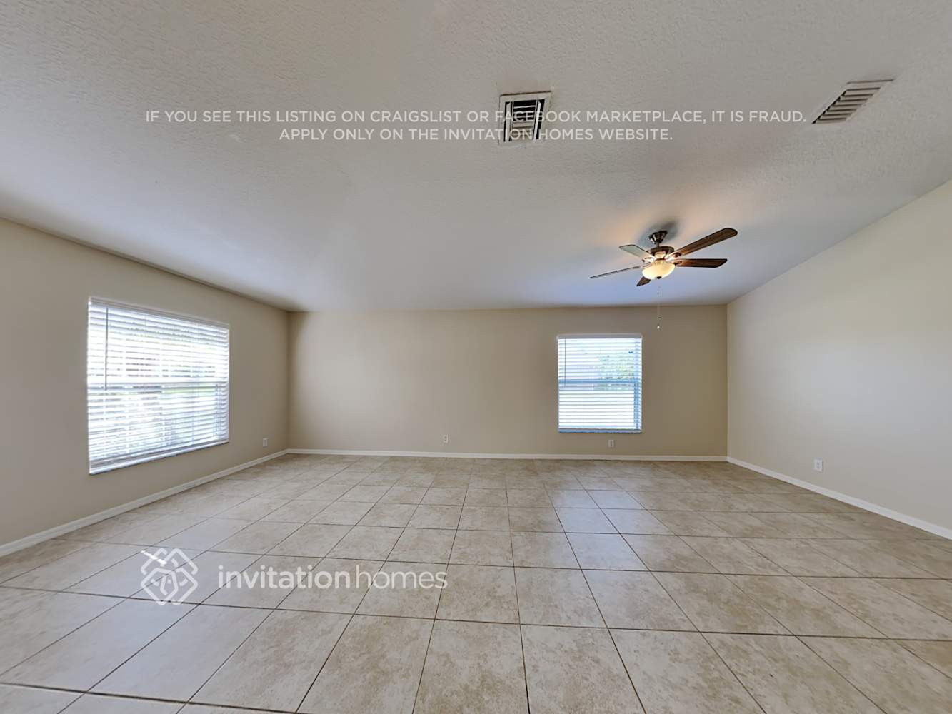 Building Photo - 1389 SW Prairie Cir