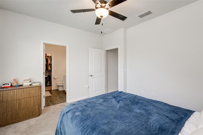 Building Photo - 10712 Timber Brook Pass
