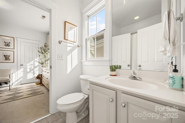 Building Photo - 12621 Doster Ave