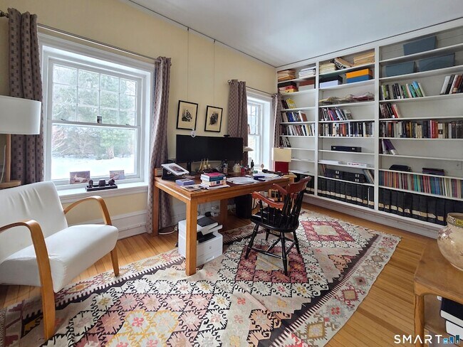 Building Photo - 82 Edgehill Rd