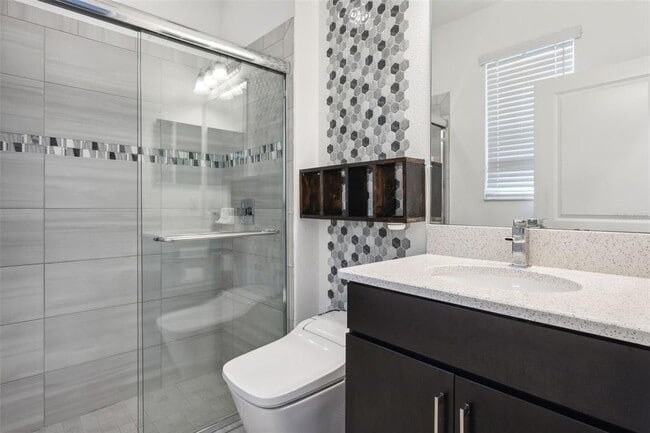 Building Photo - 10319 Stallion Flds Wy