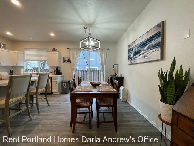 Building Photo - 3 br, 2.5 bath House - 17625 SW September Ln