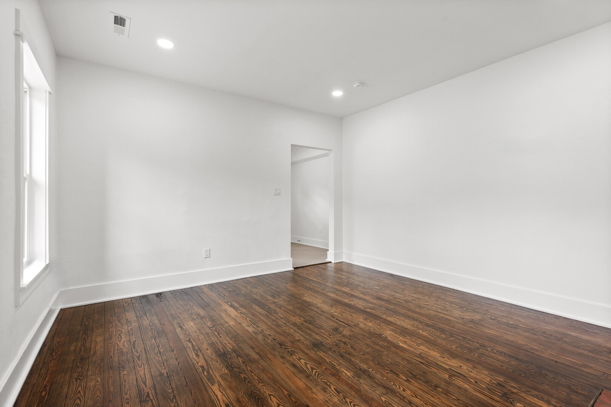 Building Photo - 1308 S Lyerly St
