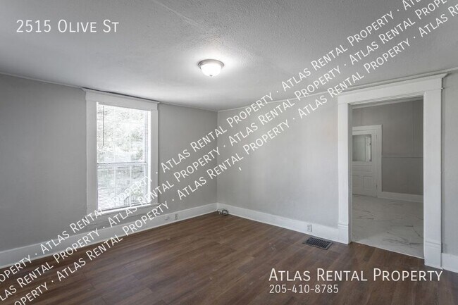 Building Photo - 2515 Olive St