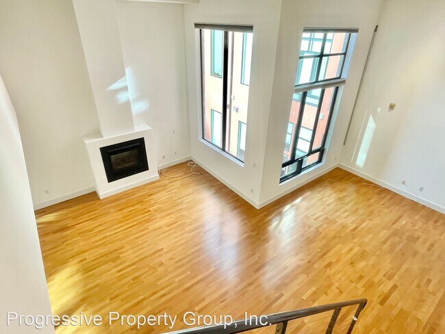 Building Photo - 1 br, 2 bath House - 200 Townsend #27