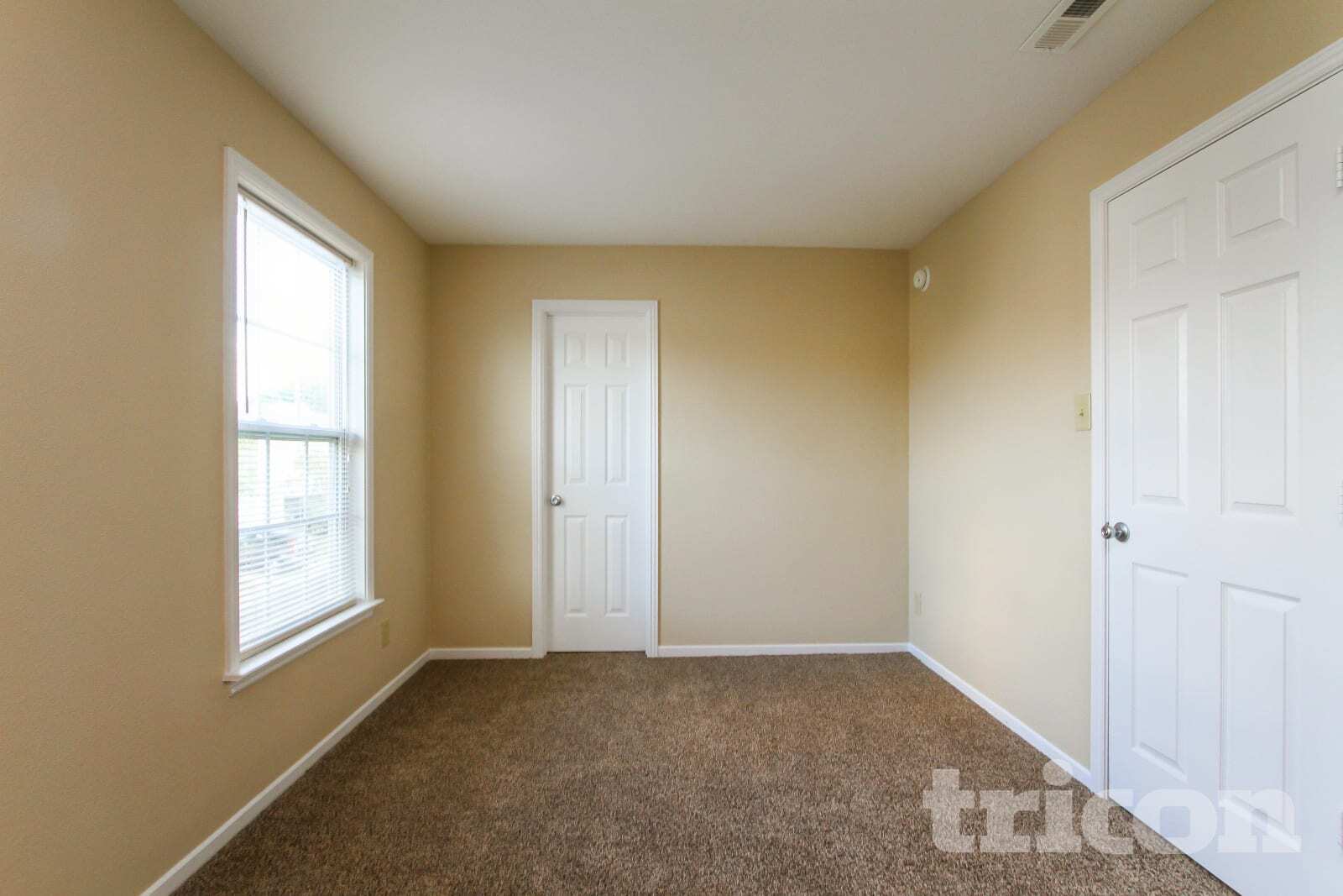 Building Photo - 15412 Gallow Ln