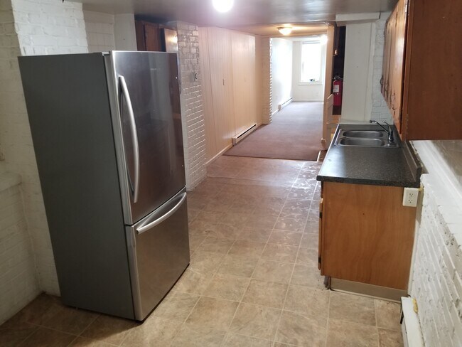 Building Photo - 111 Arch St