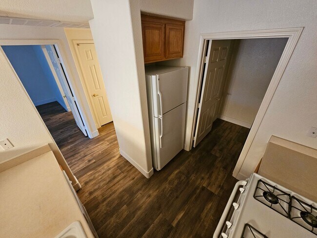 Building Photo - *Guard Gated @ Vistana- 1 Bedroom Condo!