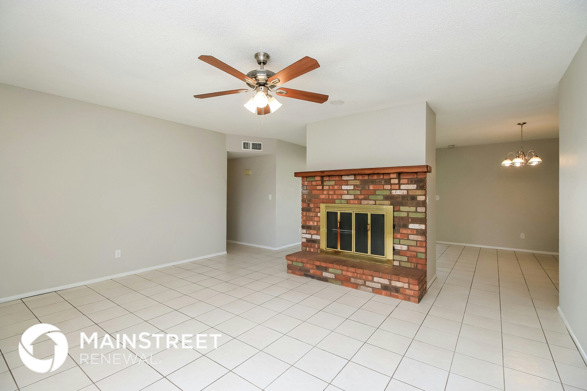 Building Photo - 650 W 22nd Ave